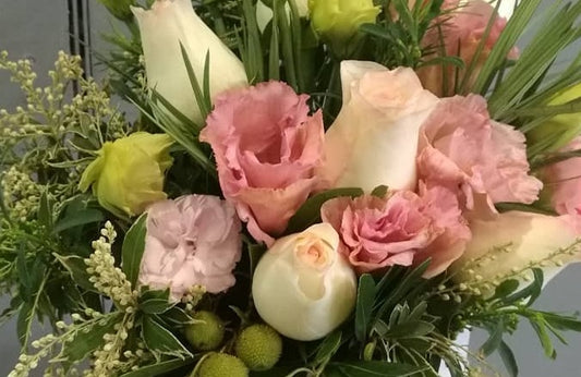 Discover Fresh Blooms at Your Fingertips: Dandelion Florist, Your Trusted Online Flower Shop in Kew East