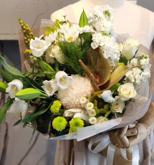 Beautiful greens and whites perfect for all occasions. A classic, crisp, clean colour combination that is always a popular choice.
